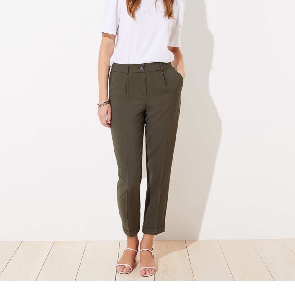 Slim pants with stretch waist
